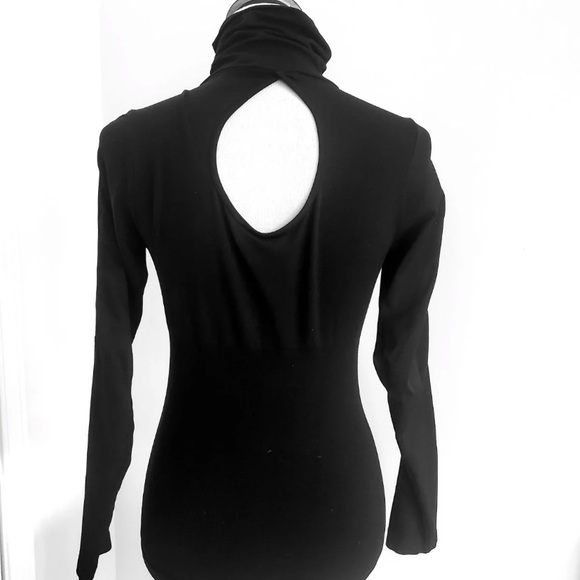 💝bebe textured turtleneck top💗🍀💝 - Picture 1 of 4